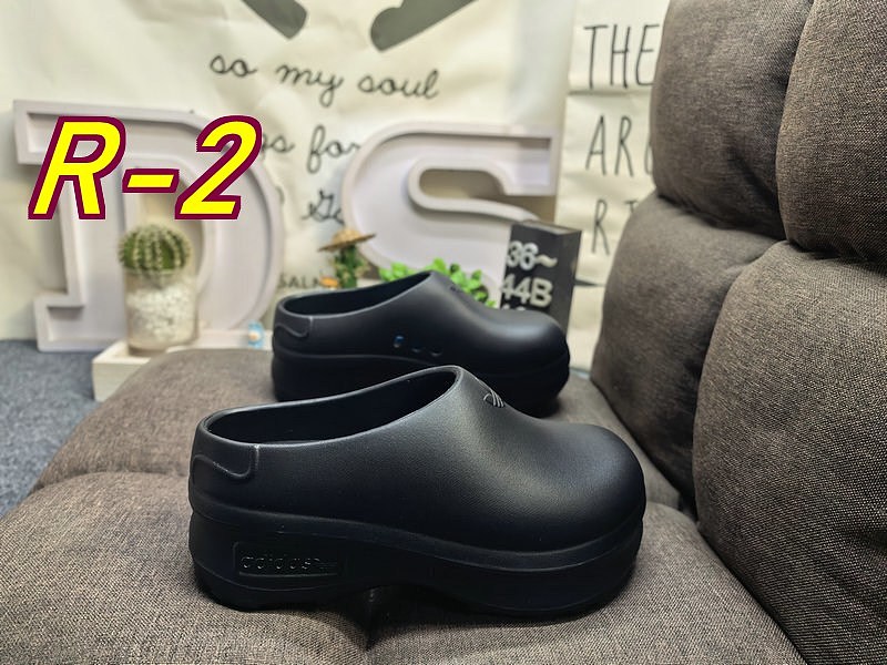 אדידס 4