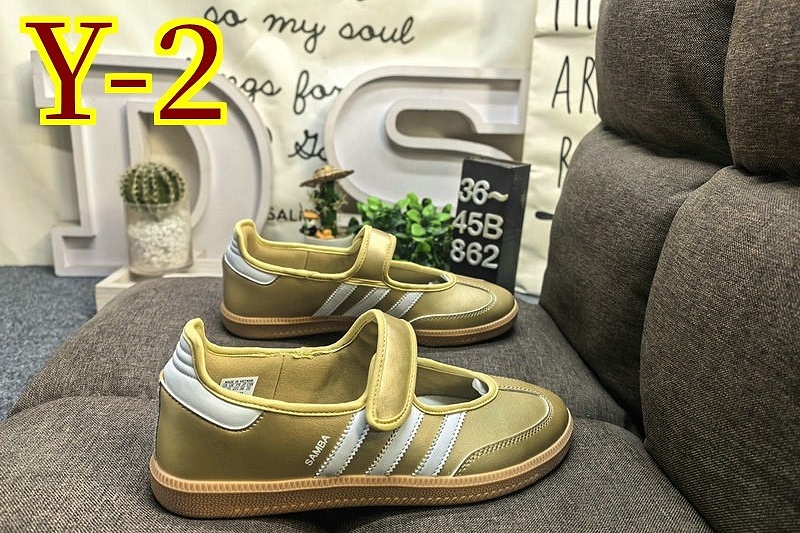 אדידס 4