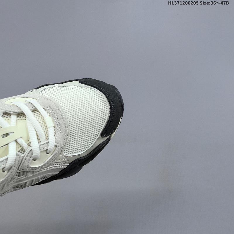 Asics 4