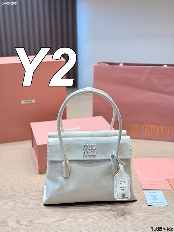 Miumiu 3