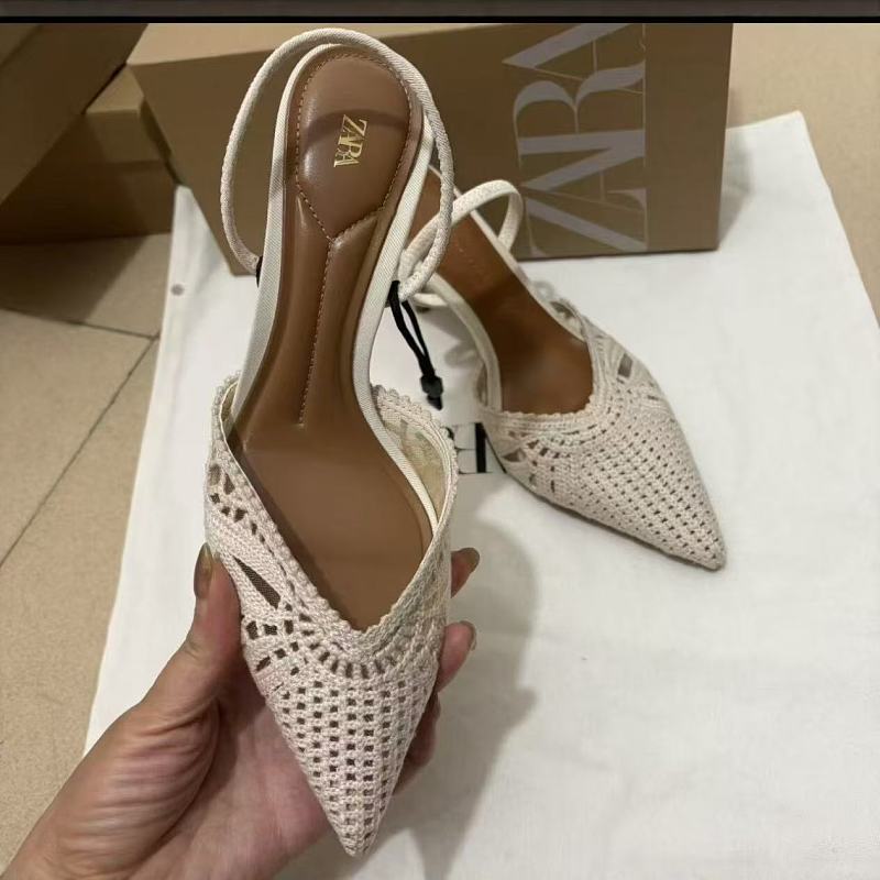 Zara With Box alt