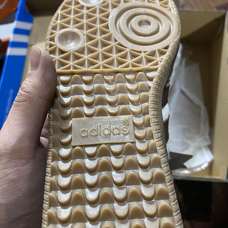 Adidas Withbox alt