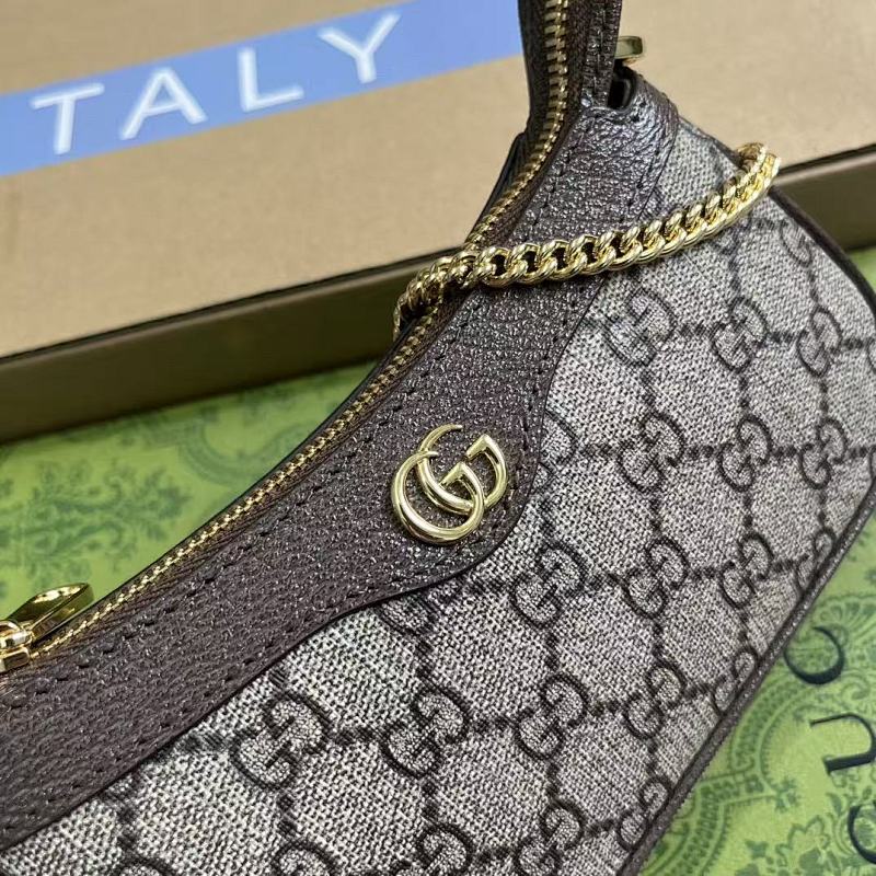 Gucci **Cm 5