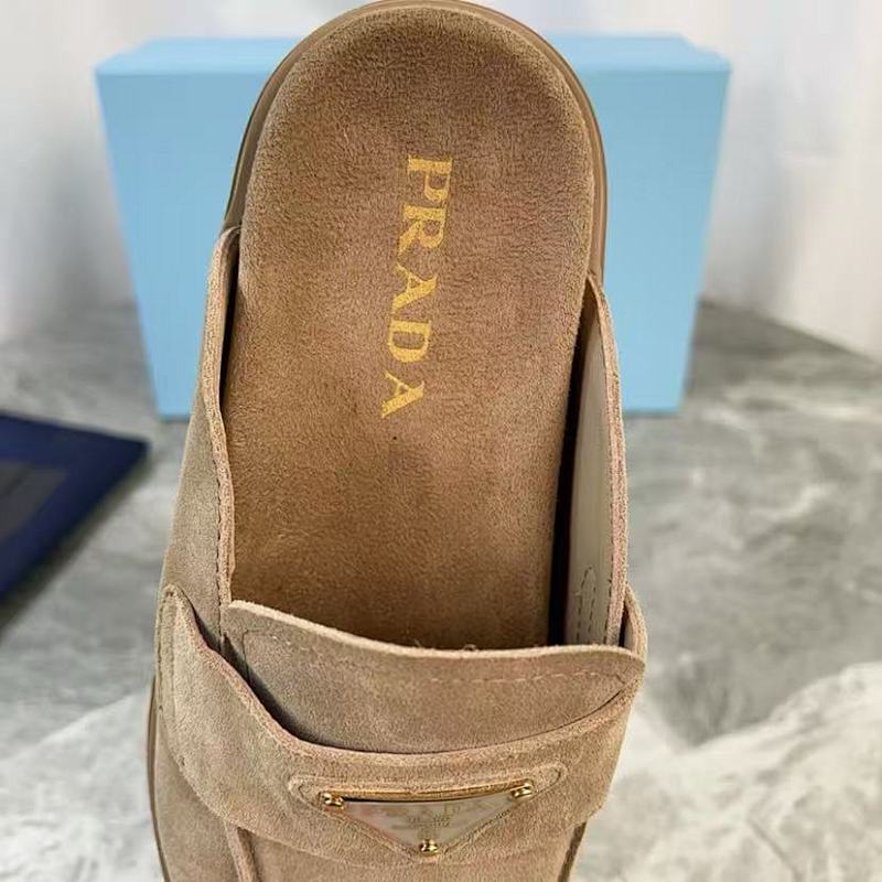 Prada A+ 4